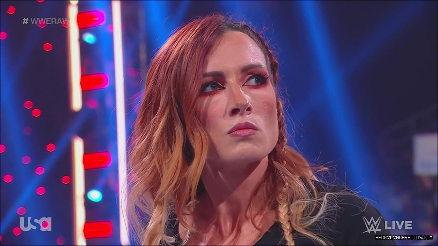 WWE_Monday_Night_Raw_2023_05_15_720p_HDTV_x264-NWCHD_mp4_003408959.jpg