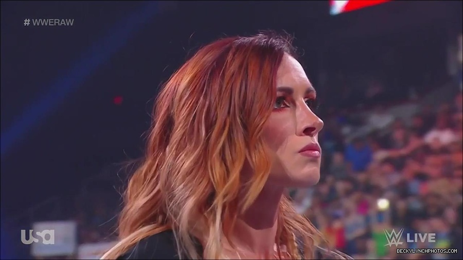 WWE_Monday_Night_Raw_2023_05_15_720p_HDTV_x264-NWCHD_mp4_003410961.jpg