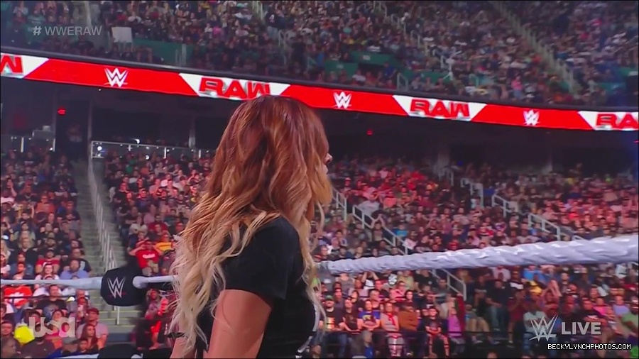 WWE_Monday_Night_Raw_2023_05_15_720p_HDTV_x264-NWCHD_mp4_003414165.jpg