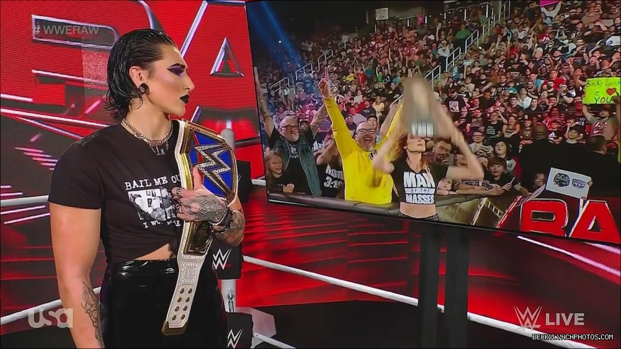 WWE_Monday_Night_Raw_2023_05_15_720p_HDTV_x264-NWCHD_mp4_003430581.jpg