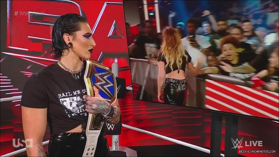 WWE_Monday_Night_Raw_2023_05_15_720p_HDTV_x264-NWCHD_mp4_003434185.jpg