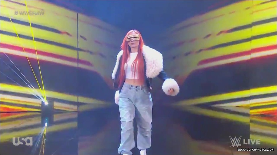 WWE_Monday_Night_Raw_2023_05_22_720p_HDTV_x264-NWCHD_mp4_004847964.jpg
