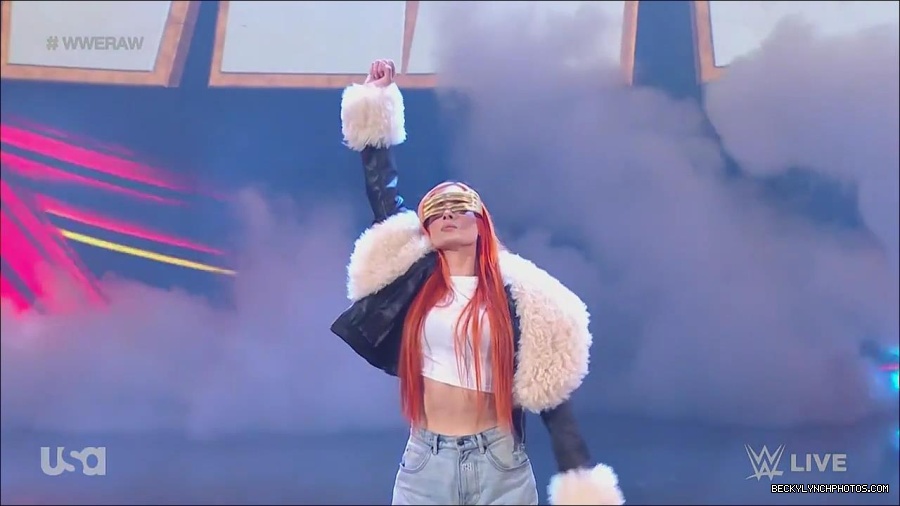 WWE_Monday_Night_Raw_2023_05_22_720p_HDTV_x264-NWCHD_mp4_004852768.jpg
