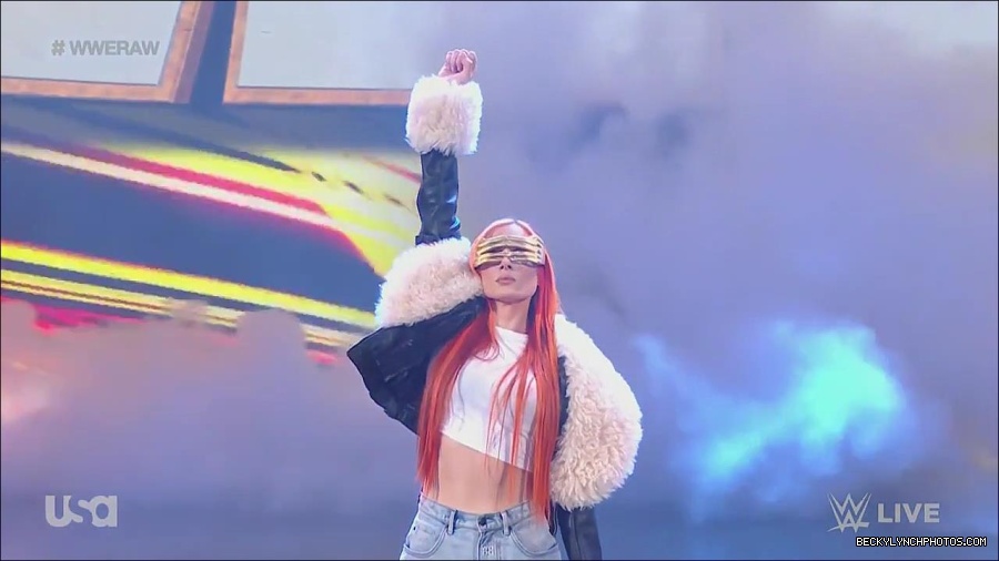 WWE_Monday_Night_Raw_2023_05_22_720p_HDTV_x264-NWCHD_mp4_004853569.jpg