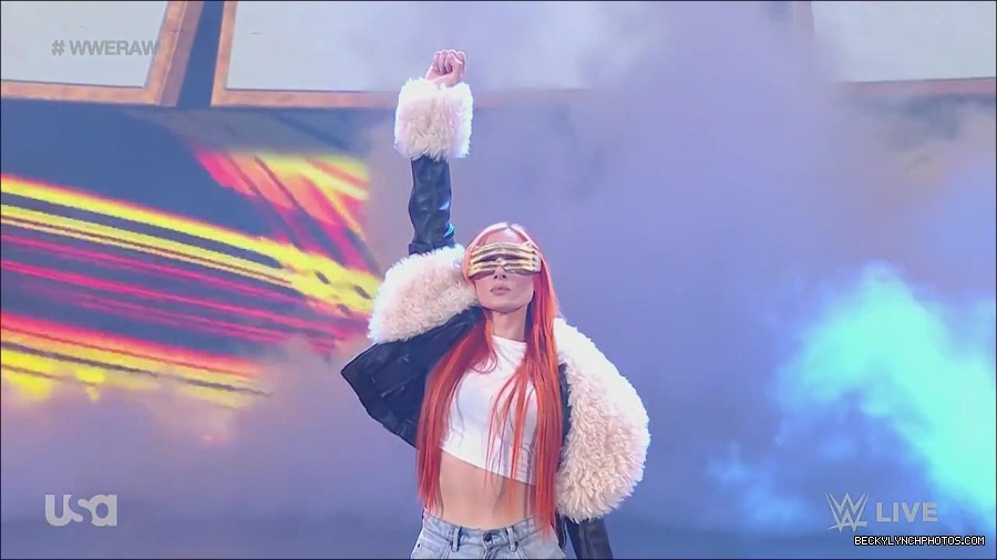 WWE_Monday_Night_Raw_2023_05_22_720p_HDTV_x264-NWCHD_mp4_004853970.jpg
