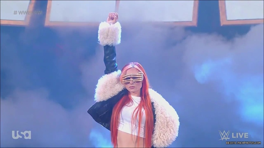 WWE_Monday_Night_Raw_2023_05_22_720p_HDTV_x264-NWCHD_mp4_004855571.jpg