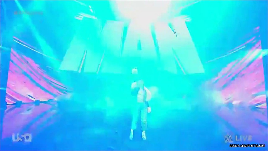 WWE_Monday_Night_Raw_2023_05_22_720p_HDTV_x264-NWCHD_mp4_004859175.jpg