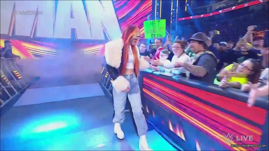 WWE_Monday_Night_Raw_2023_05_22_720p_HDTV_x264-NWCHD_mp4_004867583.jpg