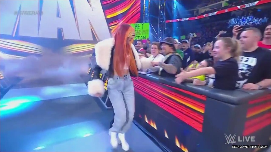 WWE_Monday_Night_Raw_2023_05_22_720p_HDTV_x264-NWCHD_mp4_004867984.jpg