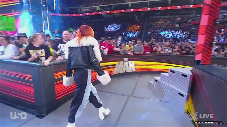 WWE_Monday_Night_Raw_2023_05_22_720p_HDTV_x264-NWCHD_mp4_004869986.jpg