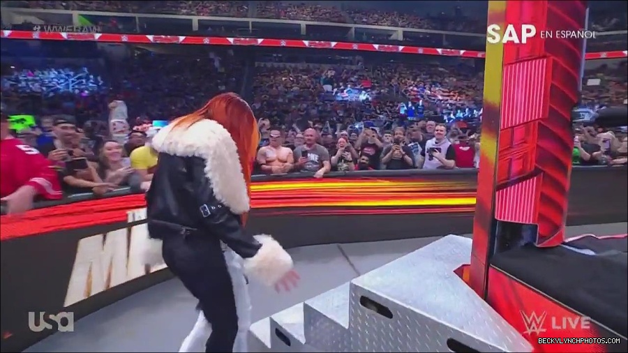 WWE_Monday_Night_Raw_2023_05_22_720p_HDTV_x264-NWCHD_mp4_004871988.jpg