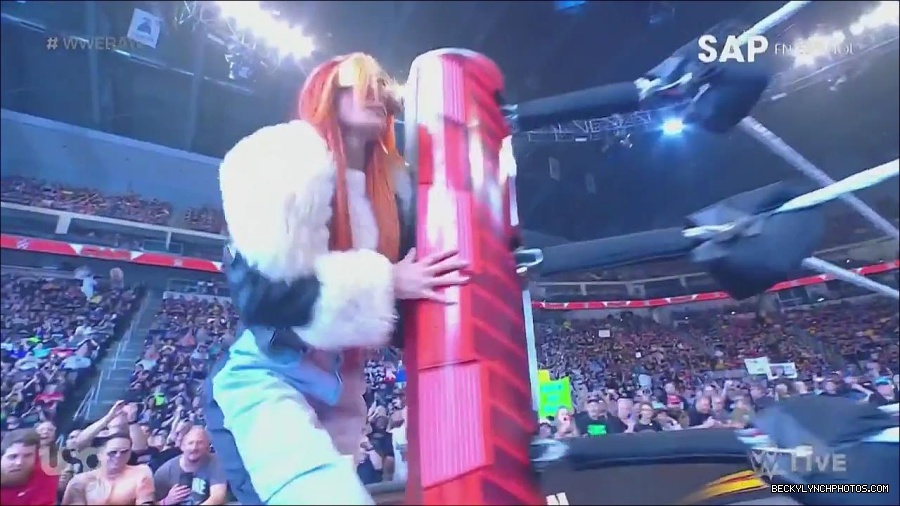 WWE_Monday_Night_Raw_2023_05_22_720p_HDTV_x264-NWCHD_mp4_004874390.jpg