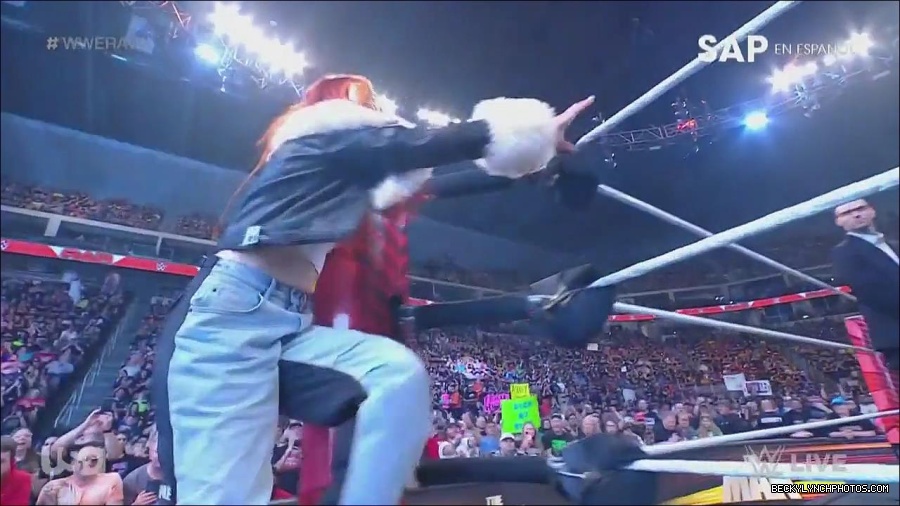 WWE_Monday_Night_Raw_2023_05_22_720p_HDTV_x264-NWCHD_mp4_004874790.jpg