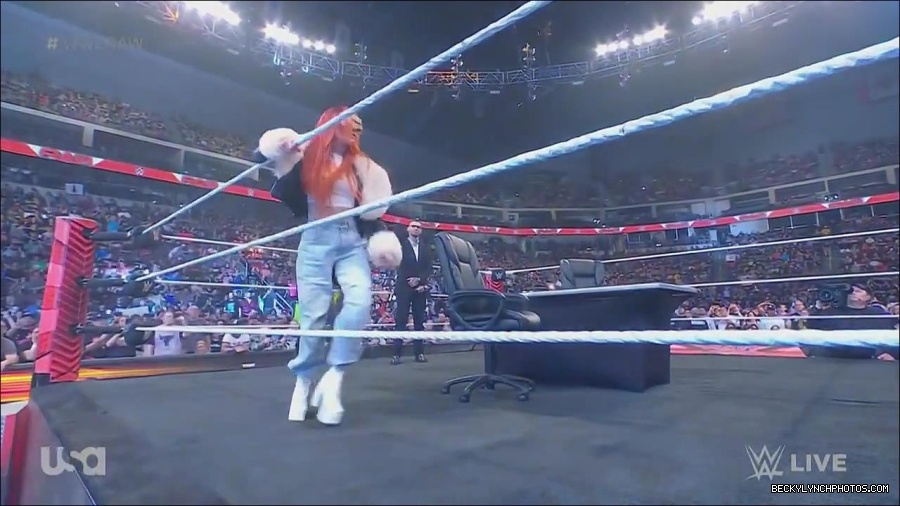 WWE_Monday_Night_Raw_2023_05_22_720p_HDTV_x264-NWCHD_mp4_004881998.jpg