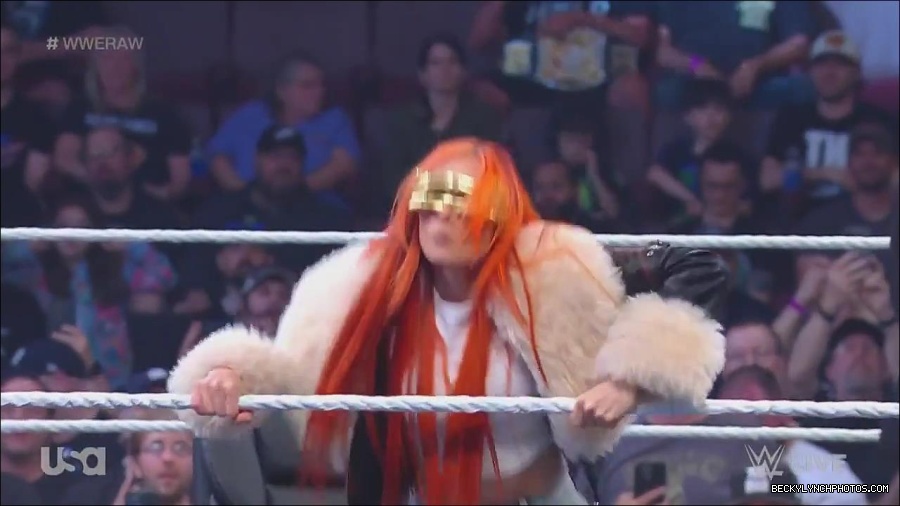 WWE_Monday_Night_Raw_2023_05_22_720p_HDTV_x264-NWCHD_mp4_004884800.jpg