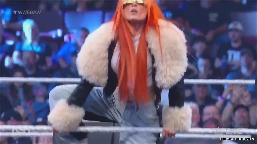 WWE_Monday_Night_Raw_2023_05_22_720p_HDTV_x264-NWCHD_mp4_004885201.jpg