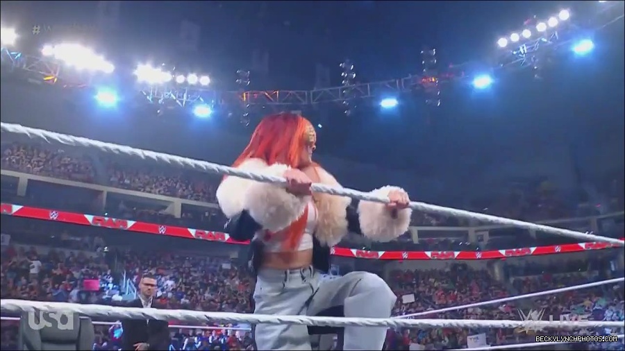 WWE_Monday_Night_Raw_2023_05_22_720p_HDTV_x264-NWCHD_mp4_004890006.jpg