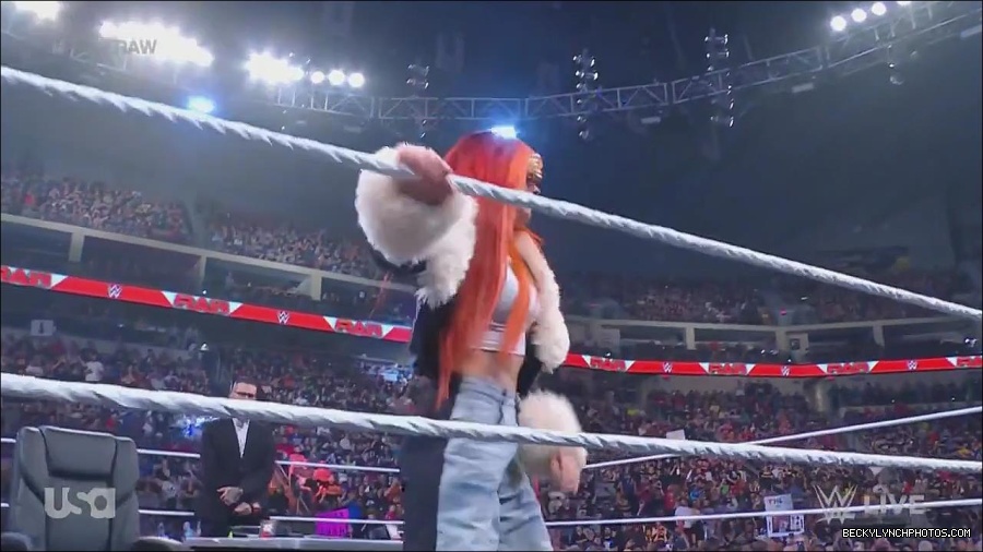 WWE_Monday_Night_Raw_2023_05_22_720p_HDTV_x264-NWCHD_mp4_004890406.jpg