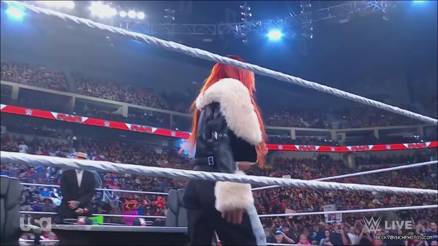 WWE_Monday_Night_Raw_2023_05_22_720p_HDTV_x264-NWCHD_mp4_004890806.jpg