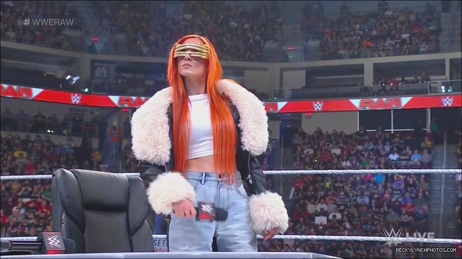 WWE_Monday_Night_Raw_2023_05_22_720p_HDTV_x264-NWCHD_mp4_004939522.jpg
