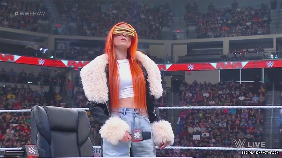 WWE_Monday_Night_Raw_2023_05_22_720p_HDTV_x264-NWCHD_mp4_004939922.jpg