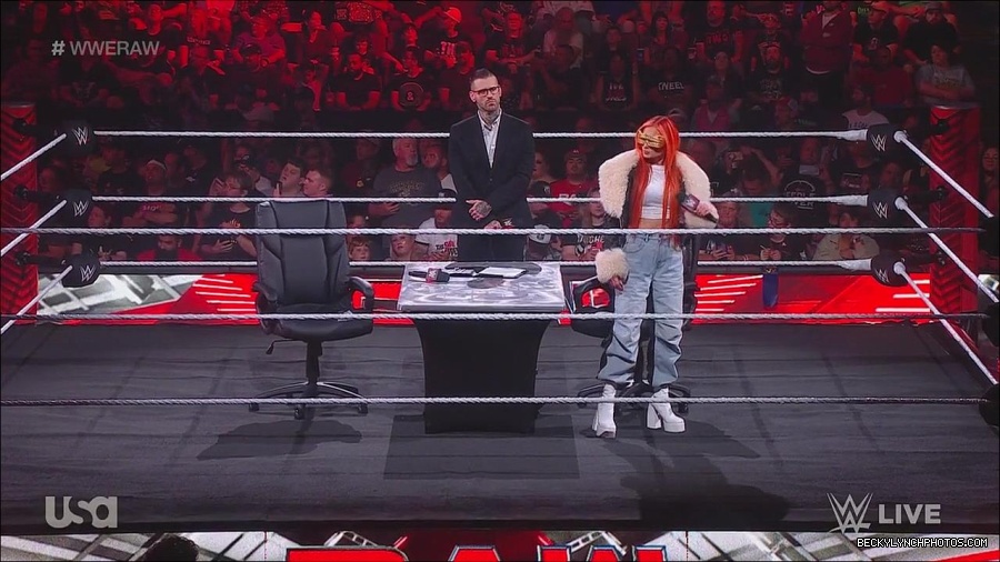 WWE_Monday_Night_Raw_2023_05_22_720p_HDTV_x264-NWCHD_mp4_004967950.jpg