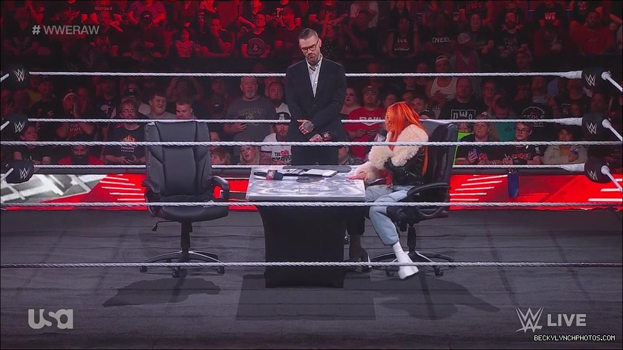 WWE_Monday_Night_Raw_2023_05_22_720p_HDTV_x264-NWCHD_mp4_004982365.jpg