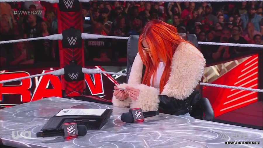 WWE_Monday_Night_Raw_2023_05_22_720p_HDTV_x264-NWCHD_mp4_004988771.jpg