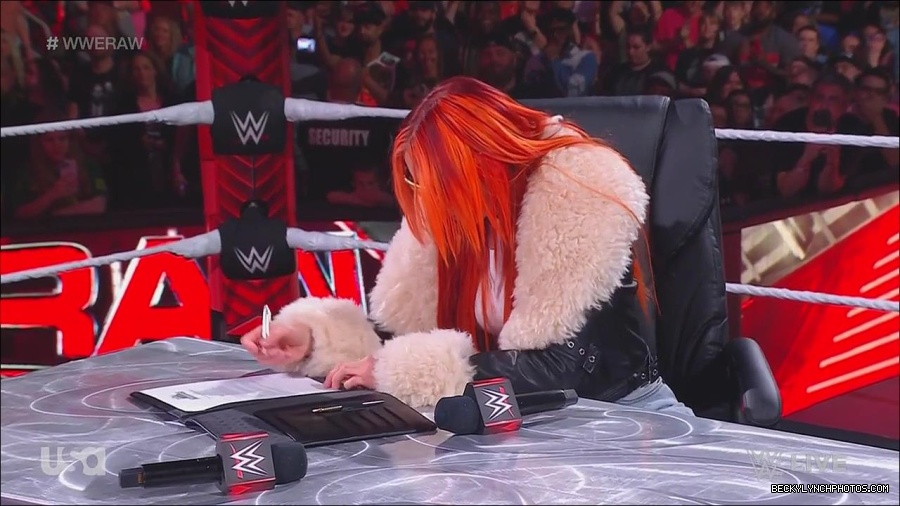 WWE_Monday_Night_Raw_2023_05_22_720p_HDTV_x264-NWCHD_mp4_004989972.jpg