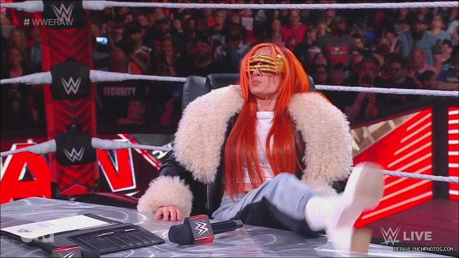 WWE_Monday_Night_Raw_2023_05_22_720p_HDTV_x264-NWCHD_mp4_004995177.jpg