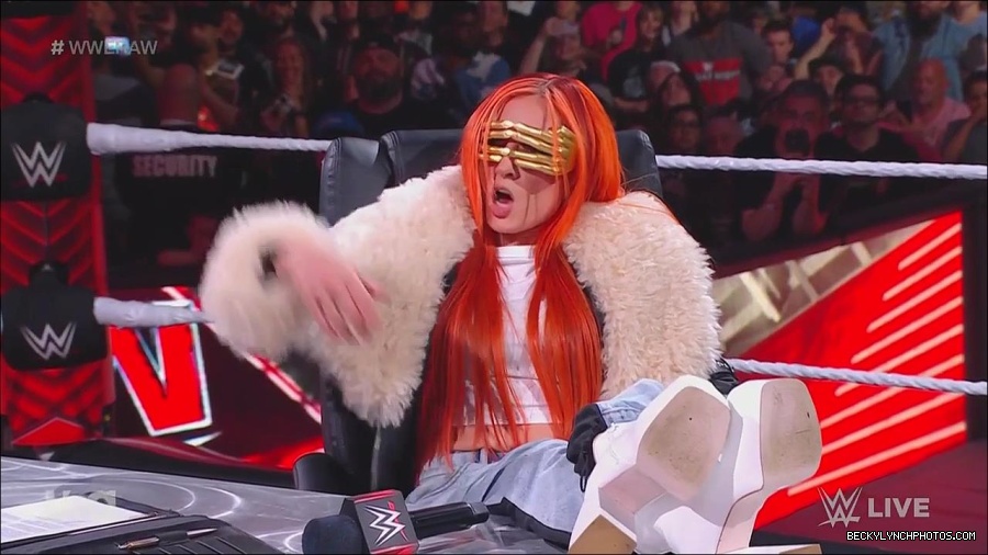 WWE_Monday_Night_Raw_2023_05_22_720p_HDTV_x264-NWCHD_mp4_004998781.jpg
