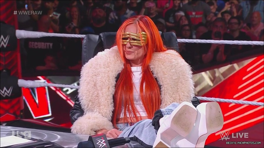 WWE_Monday_Night_Raw_2023_05_22_720p_HDTV_x264-NWCHD_mp4_004999582.jpg