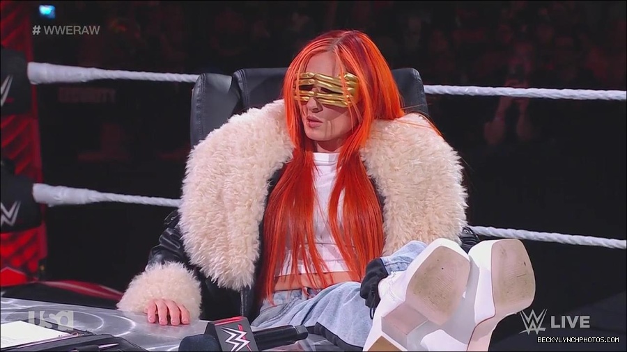 WWE_Monday_Night_Raw_2023_05_22_720p_HDTV_x264-NWCHD_mp4_005006389.jpg