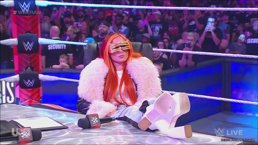 WWE_Monday_Night_Raw_2023_05_22_720p_HDTV_x264-NWCHD_mp4_005036952.jpg