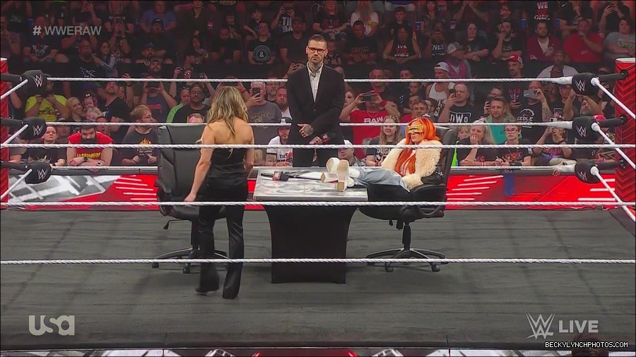 WWE_Monday_Night_Raw_2023_05_22_720p_HDTV_x264-NWCHD_mp4_005060176.jpg
