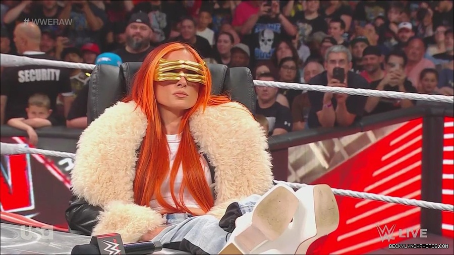 WWE_Monday_Night_Raw_2023_05_22_720p_HDTV_x264-NWCHD_mp4_005078194.jpg