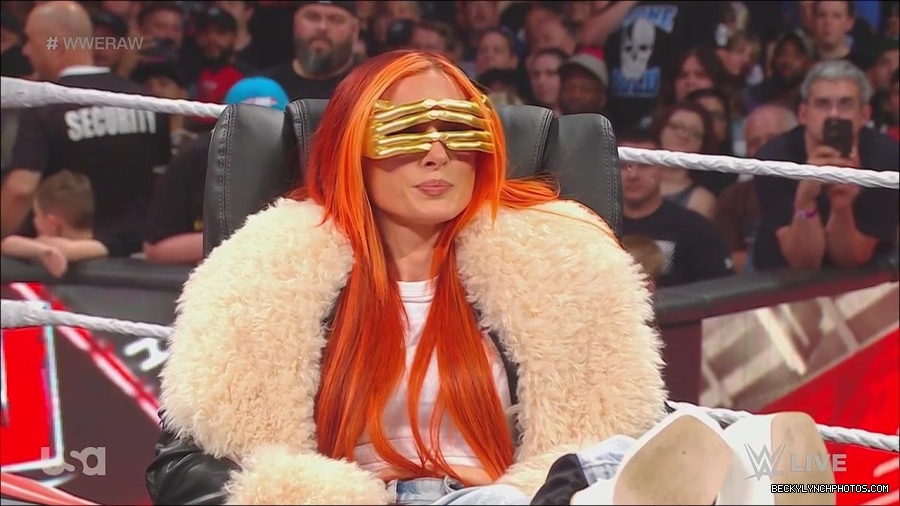 WWE_Monday_Night_Raw_2023_05_22_720p_HDTV_x264-NWCHD_mp4_005089405.jpg