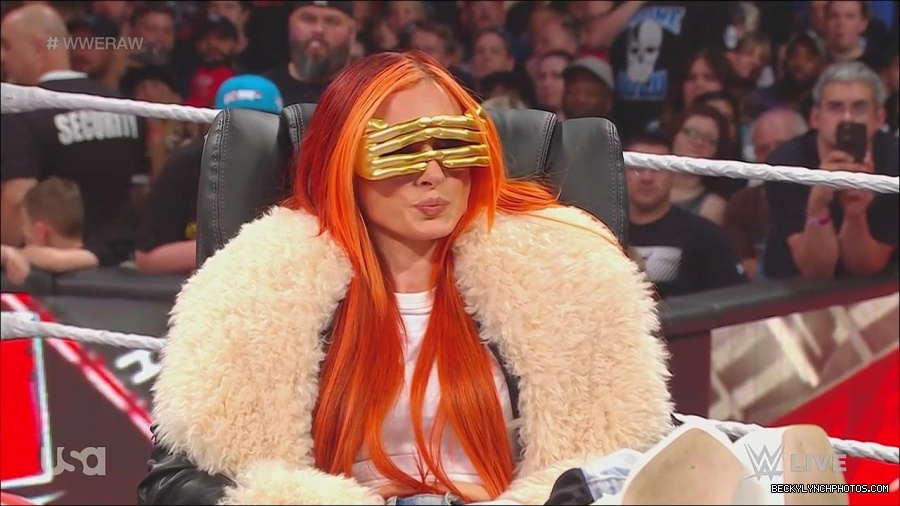 WWE_Monday_Night_Raw_2023_05_22_720p_HDTV_x264-NWCHD_mp4_005089805.jpg