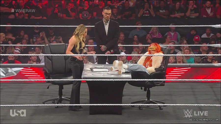 WWE_Monday_Night_Raw_2023_05_22_720p_HDTV_x264-NWCHD_mp4_005090606.jpg