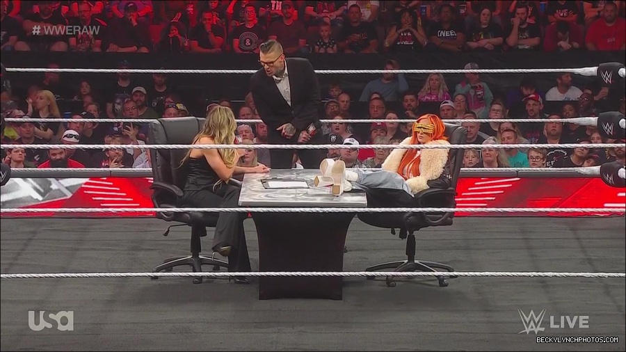 WWE_Monday_Night_Raw_2023_05_22_720p_HDTV_x264-NWCHD_mp4_005111827.jpg