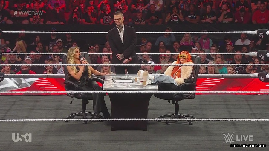 WWE_Monday_Night_Raw_2023_05_22_720p_HDTV_x264-NWCHD_mp4_005113829.jpg