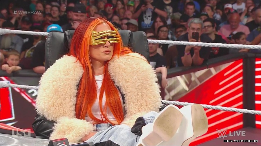 WWE_Monday_Night_Raw_2023_05_22_720p_HDTV_x264-NWCHD_mp4_005119435.jpg