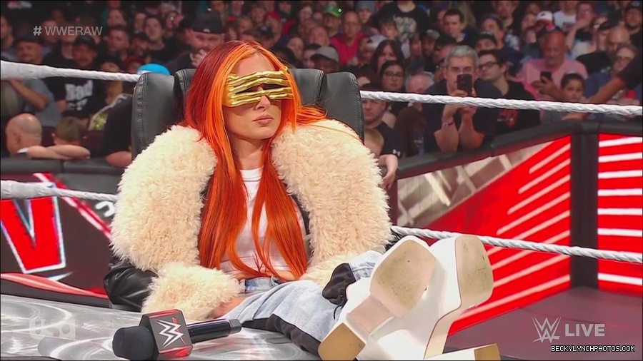 WWE_Monday_Night_Raw_2023_05_22_720p_HDTV_x264-NWCHD_mp4_005128644.jpg
