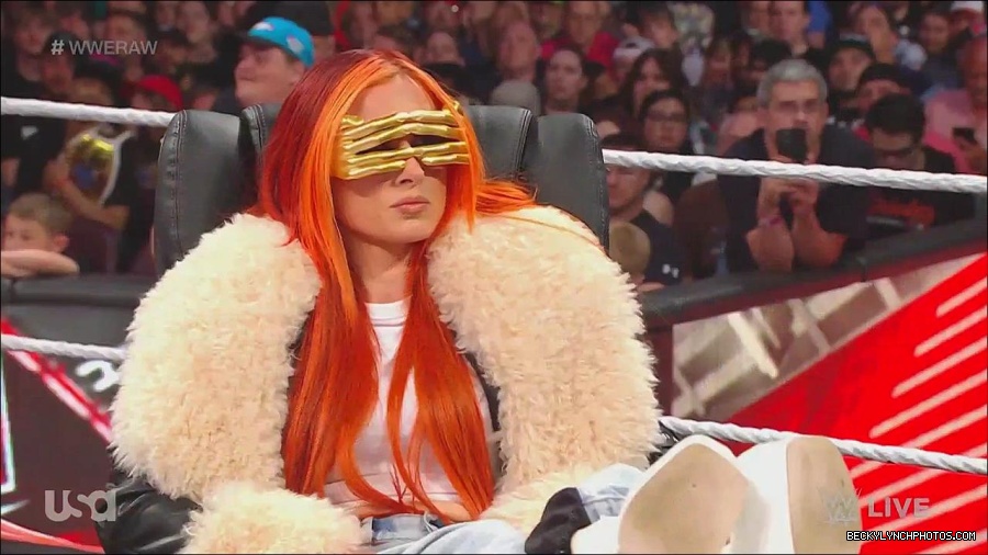 WWE_Monday_Night_Raw_2023_05_22_720p_HDTV_x264-NWCHD_mp4_005135851.jpg