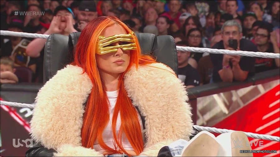 WWE_Monday_Night_Raw_2023_05_22_720p_HDTV_x264-NWCHD_mp4_005137052.jpg
