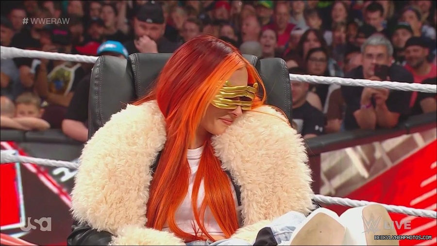 WWE_Monday_Night_Raw_2023_05_22_720p_HDTV_x264-NWCHD_mp4_005155871.jpg