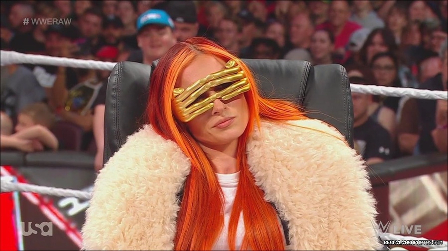 WWE_Monday_Night_Raw_2023_05_22_720p_HDTV_x264-NWCHD_mp4_005168284.jpg