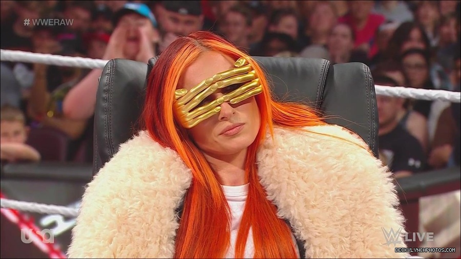 WWE_Monday_Night_Raw_2023_05_22_720p_HDTV_x264-NWCHD_mp4_005170686.jpg