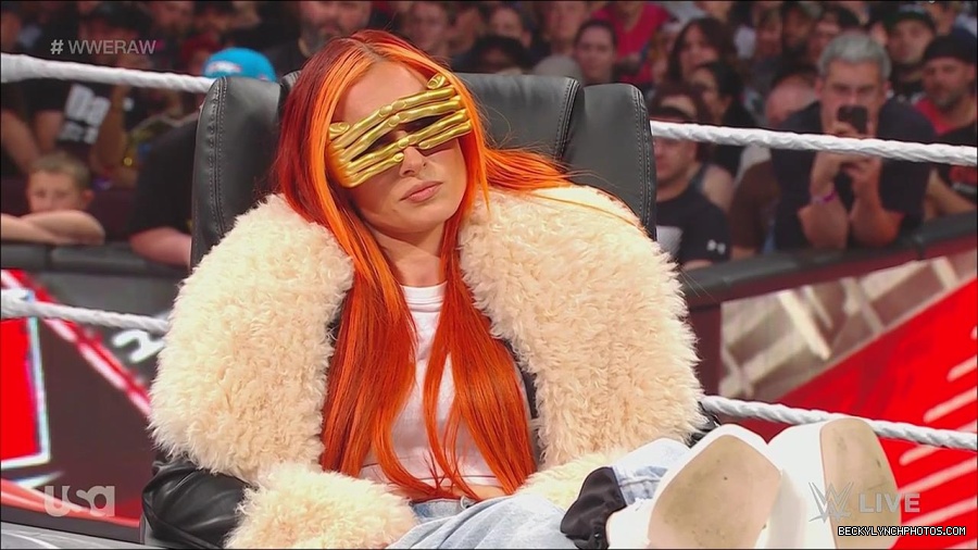 WWE_Monday_Night_Raw_2023_05_22_720p_HDTV_x264-NWCHD_mp4_005178694.jpg