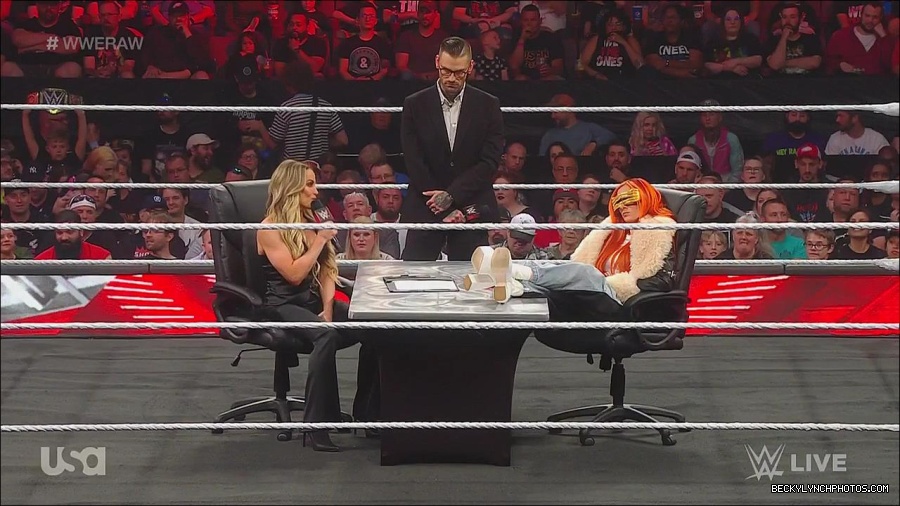 WWE_Monday_Night_Raw_2023_05_22_720p_HDTV_x264-NWCHD_mp4_005180296.jpg